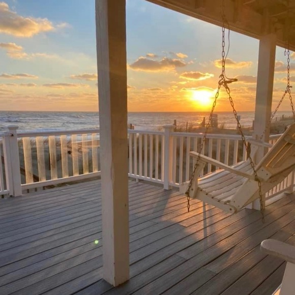 Meet your Posher, Kim - Picture 7 of 13